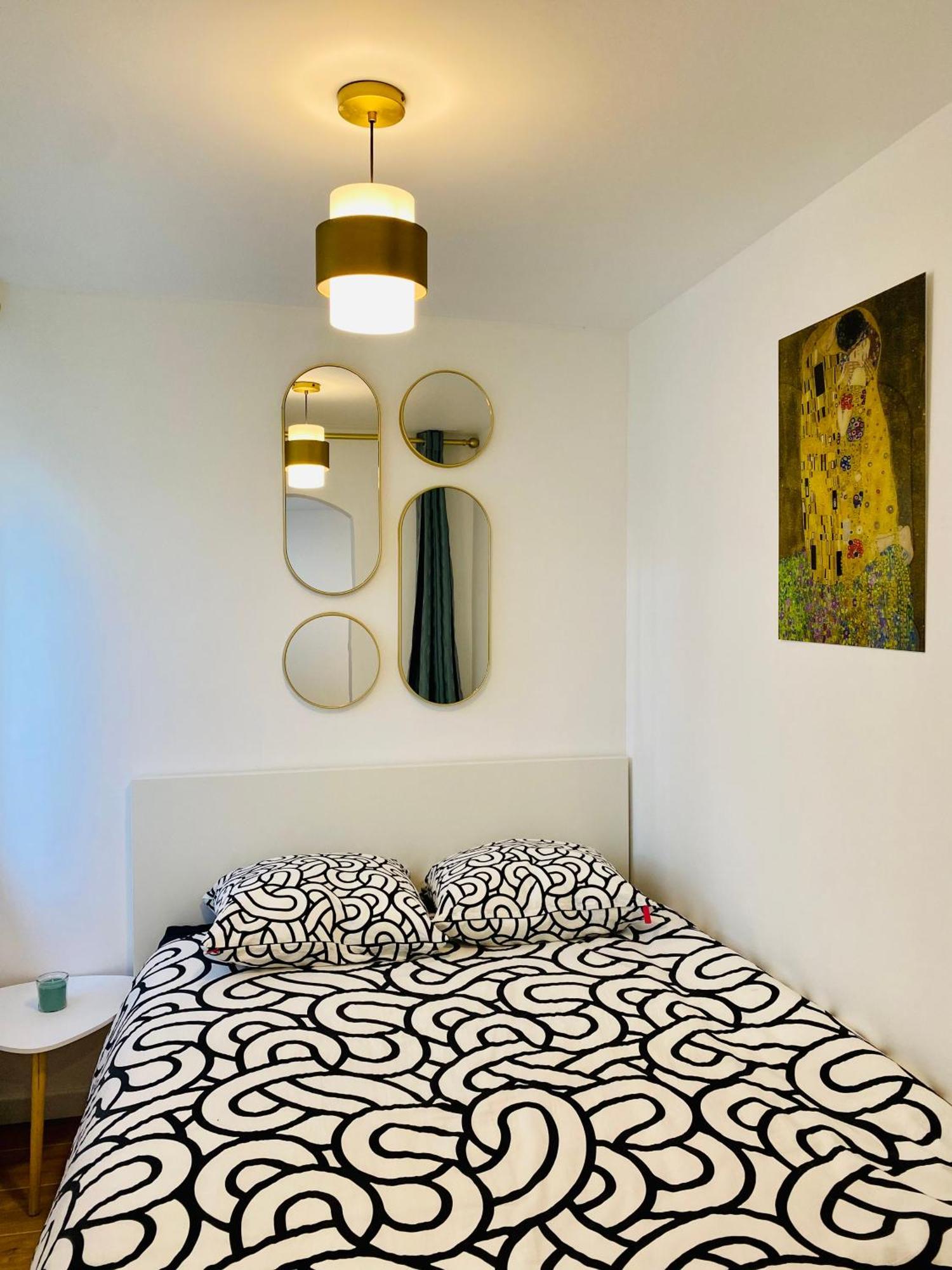 Joli Appartement Renove Incluant Parking A 10 Min De Paris น็องแตร์ ภายนอก รูปภาพ